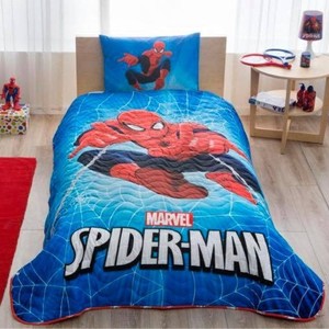 Taç Lisanslı Spiderman Skyscaper Yatak Örtüsü