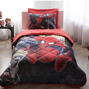Taç Lisanslı Spiderman İn City Uyku Seti Tek Kişilik